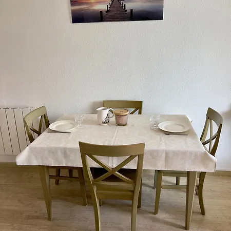 Apartment 4 Personnes Dans Golf De Valescure 2 *