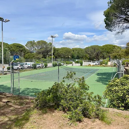 Apartment 4 Personnes Dans Golf De Valescure 2 Saint-Raphael (Var)